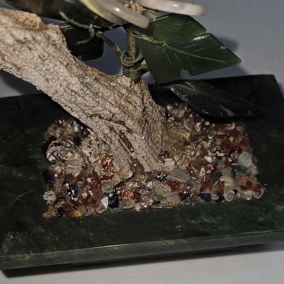 Vintage chinese carved  jade & shell  bonsai tree. - Picture 5 of 7